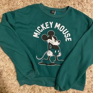 Women’s Mickey Mouse graphic sweatshirt
